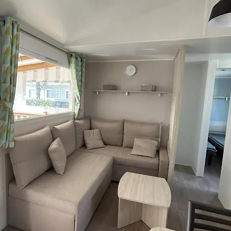 Apartment La Reserve 4 Etoiles Emplacement 445b 3ch 1sdb 8 Personnes Gastes